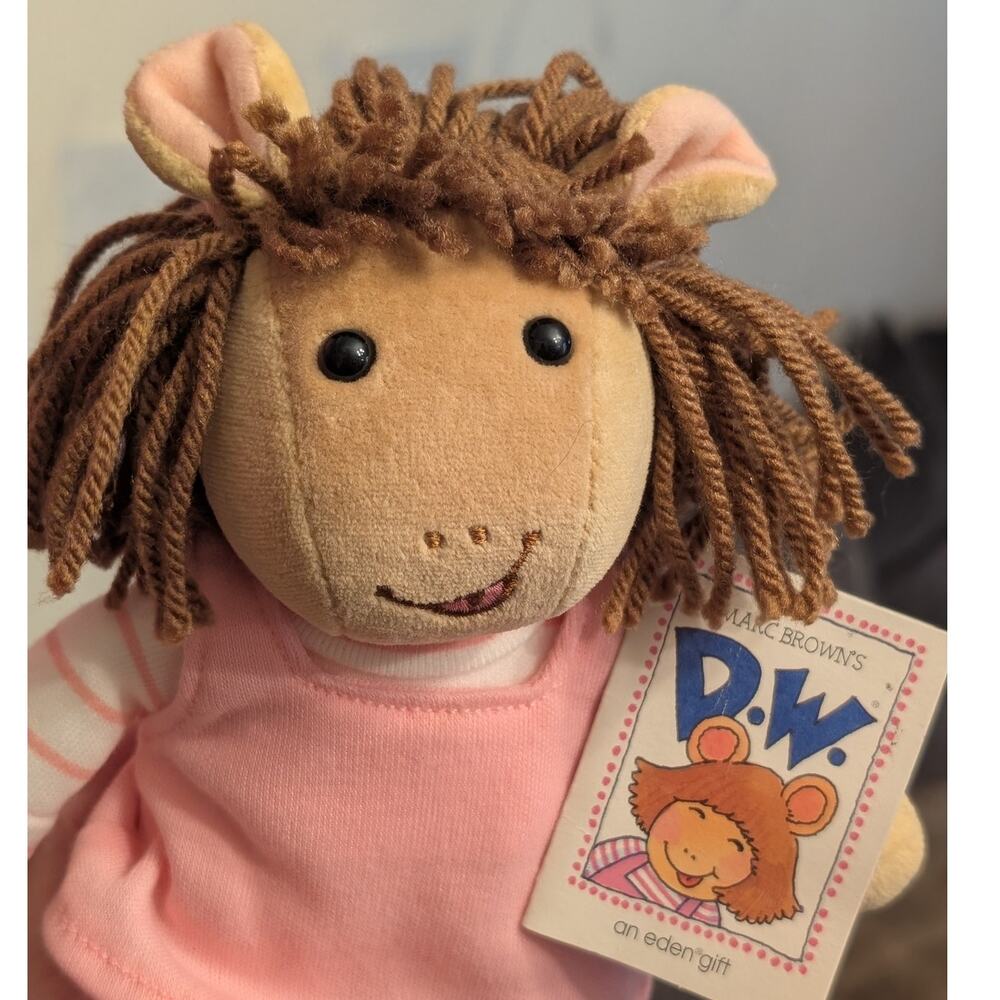 Vtg DW Arthur Plush 1996